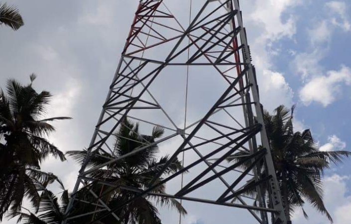 Differences of Communication Towers betw